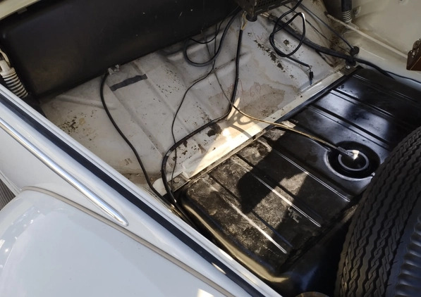 Volkswagen Garbus cena 59000 przebieg: 77000, rok produkcji 1961 z Gliwice małe 781